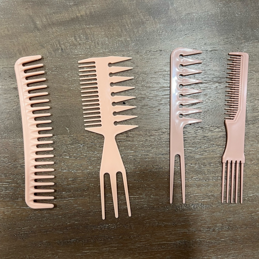 Set of 4 Hair Combs NWOT
